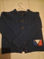 Пиджаки: Endirimdedi materialı eladi 10 manatdi isdiyen zəng eləsin metrolara