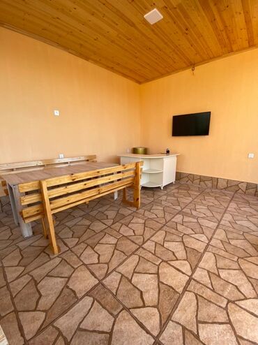 Günlük kirayə evlər: 800 kv. m, 4 otaqlı, Qaz, İşıq, İnternet — 15