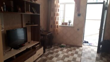 ev alqi satqisi 28 may: Binəqədi qəs. 2 otaqlı, 50 kv. m, Kredit yoxdur, Yeni təmirli