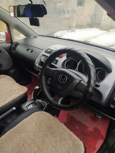 движок 1 8: Honda Fit: 2001 г., 1.3 л, Автомат, Бензин, Универсал