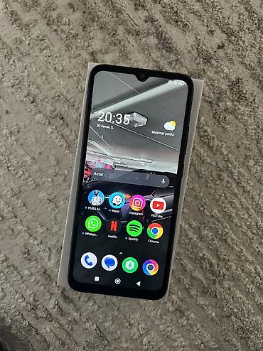 Poco: Poco C40, 32 GB, rəng - Qara, Face ID — 1
