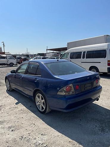 крыло altezza: Крышка багажника Toyota, 2003 г., Б/у, Оригинал — 3
