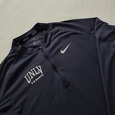 muski nike duksevi: NikeCourt Dri-FIT duks/longsleeve sa polurajsferšlusom – UNLV Tennis — 3