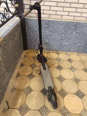 авто чемодан: Электр самокат, Бөлүп төлөөсүз, Колдонулган, Өзү алып кетүү