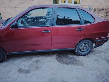 запчасти на форд фокус 1: Volkswagen Polo: 1.6 л | 1996 г. Седан
