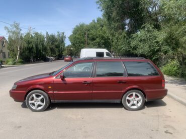 машины субару: Volkswagen Passat: 1994 г., 1.8 л, Механика, Бензин, Универсал