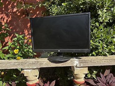 radeon rx 480: Monitorun yaninda maus ve klavyede verirem HP V213a monitor - Ekran — 1