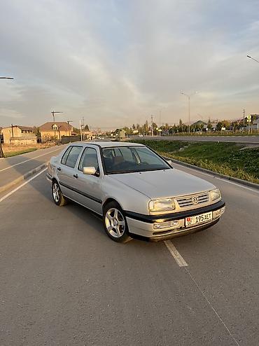 k3 ve: Volkswagen Vento: 1993 г., 1.8 л, Механика, Бензин, Седан — 1