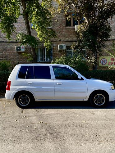 меняю машину на дом: Mazda Demio: 2002 г., 1.3 л, Автоматтык, Бензин, Хетчбек