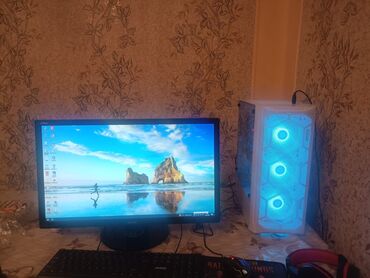 monitor 144 hz: Processor i 7 8700 6 nuve 12 patok 3.2ghz 4.60ghz Ana plata gigabyte