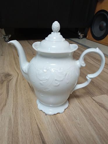 Čajnici: Porcelanski čajnik sa poklopcem – klasičan beli servisni komad - — 2