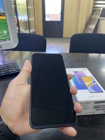 тилифон ош: Redmi, Redmi 9C, Колдонулган, 128 ГБ, түсү - Кара, 2 SIM