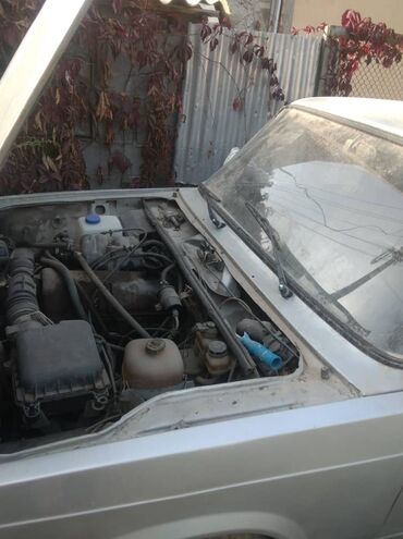 ВАЗ (ЛАДА): ВАЗ (ЛАДА) 2103 : 2003 г., 0.7 л, Механика — 3