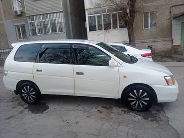 Toyota: Toyota Gaia: 2002 г., 2 л, Автомат, Бензин, Минивэн