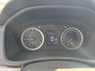 королла 120 салон: Hyundai Sonata: 2020 г., 2 л, Автомат, Газ, Седан — 6
