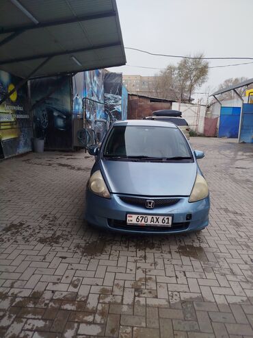 паста б 3: Honda Fit: 2006 г., 1.3 л, Автомат, Бензин, Хетчбек