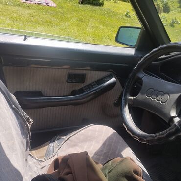 поворотники ауди 100: Audi 100: 1988 г., 2 л, Механика, Бензин, Седан
