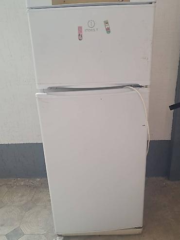 poco c 40: Холодильник Indesit, двухкамерный, верхняя морозильная камера — 1