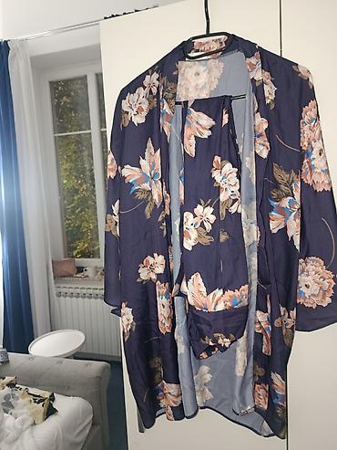 satenski kimono: Ženski set za spavanje – kimono, top i pidžama pantalone - Trodelni — 3