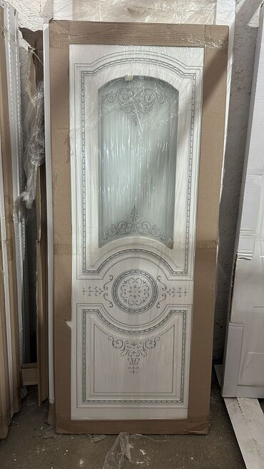 Otaq qapıları: Rusiya istehsalı
qapı modeli 
Zamok
Petlələr
Çərçivələr
Naliçniklər — 25