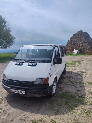 byd машина цена бишкек: Белый фургон Ford Transit с характерными вентиляционными отверстиями