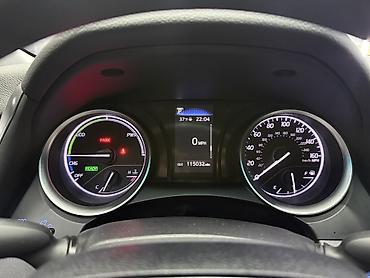 Toyota: Toyota Camry: 2021 г., 2.5 л, Автомат, Гибрид, Седан — 13