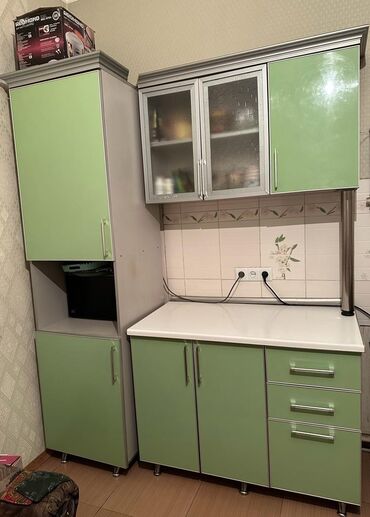 шкаф 3: Кухонный гарнитур, Шкаф, Буфет, цвет - Зеленый, Б/у
