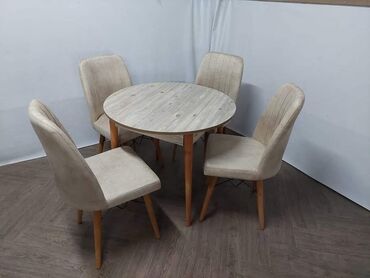 Setovi stolova i stolica: Trpezarijski set – sto i 4 stolice Cena kompleta 220e Stolica — 8