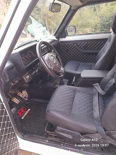 prado güzgü: LADA Niva (3 qapı) – ağ rəng, 4x4 ofroud krossover/SUV. Texniki — 8