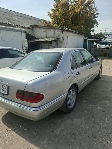 Mercedes-Benz E-Class: 1997 г., 3.2 л, Автомат, Бензин, Седан