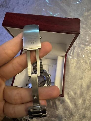 saat masaustu: Omega Seamaster Professional Planet Ocean saatı - Korpus və qolbaq — 4