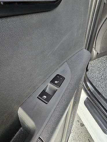 Kia: Kia Niro: 2022 г., Гибрид, Кроссовер — 19