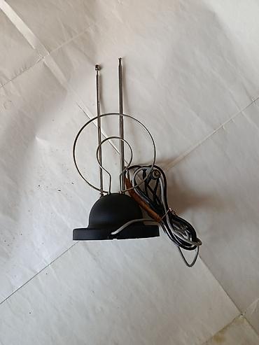 TV üçün otaq antenası və teleskopik anten hissələri dəsti. Antenlər lalafo.az -da TV üçün otaq antenası və teleskopik anten hissələri dəsti. Antenlər