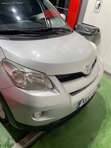 Toyota: Toyota : 1.4 l. | 2010 έ. Χάτσμπακ — 1