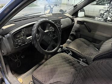 пассат б3 люк: Volkswagen Passat: 1992 г., 2 л, Механика, Бензин, Универсал — 5