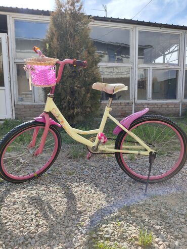 детские спортивные: Продаю Велосипед для девочек Цена 2000