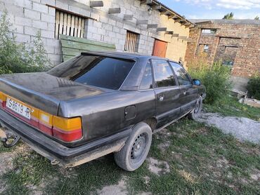 e53 4 8: Audi 100: 1988 г., 1.8 л, Механика, Бензин, Седан