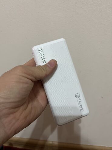 ми бенд 9: Продаю power bank и ми бенд 3. Забрать можно с кок жара район кольца