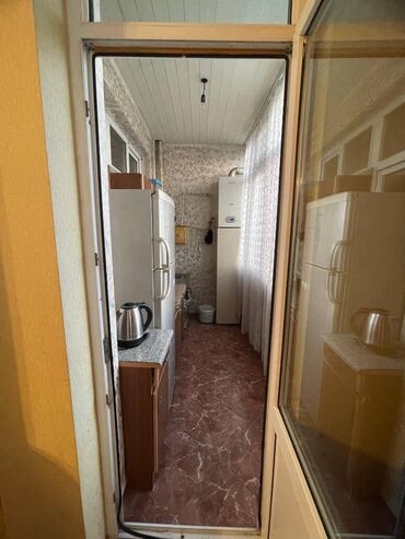 Uzunmüddətli kirayə mənzillər: Binəqədi rayonu,Azadlıq metrosu yaxınlığı,8 mkr,18 mərtəbənin,15-ci — 5