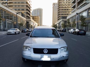 Volkswagen: Volkswagen Passat: 1.8 l | 2024 il Sedan — 1