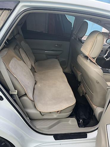 byd ev: Toyota Prius V: 2012 г., 1.8 л, Вариатор, Гибрид, Универсал — 6