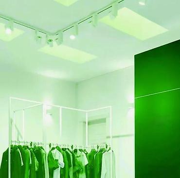 Rasveta: Kreon/Kleo K-Fo-25-NZ-SZ-1.0 LED šinski reflektor sa NeoLink kontrolom — 13