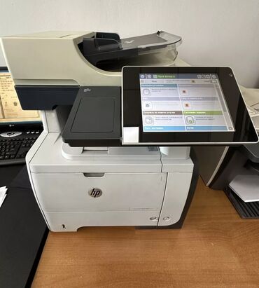 куплю принтер: Продаю принтер НР LaserJet 500 Мощный,быстрый 👍 В комплекте