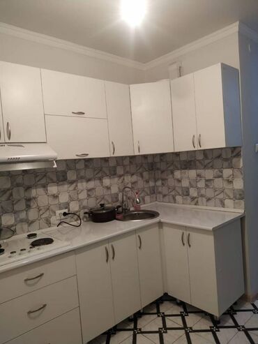 дом сокулук квартира: 1 бөлмө, 14 кв. м, Малосемейка, 2 кабат, Косметикалык ремонт