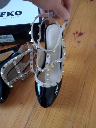 Tuflilər: Tuflilər, Ölçü: 35, Yeni — 4