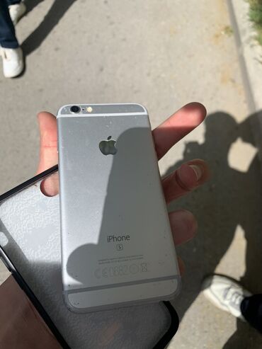 Apple iPhone: IPhone 6