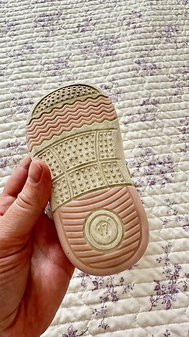 Детская обувь: Обувь на девочку б/у в отличном состоянии,зимние новые,аквасоки Lc — 11