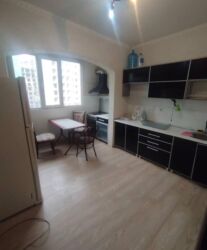 квартира снять на долгий срок восток 5: Студия, Риелтор, Чогуу жашоосу жок, Жарым -жартылай эмереги бар