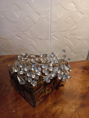 Taclar: Gəlin tacları və saç aksesuarları dəsti cəmi 300 azn - Üç fərqli — 5