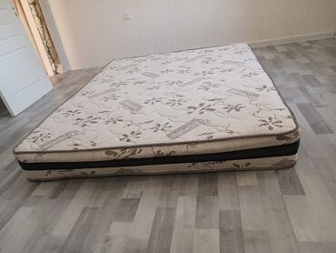 Ev üçün dekor: Sadə matras, İki nəfərlik